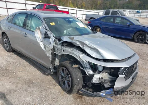 2024 Honda Accord Ex z USA, uszkodzony, nr VIN 1HGCY1F34RA009595